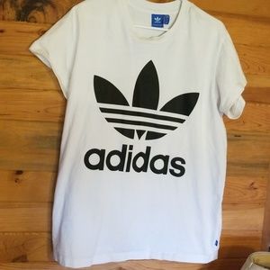 Adidas tee